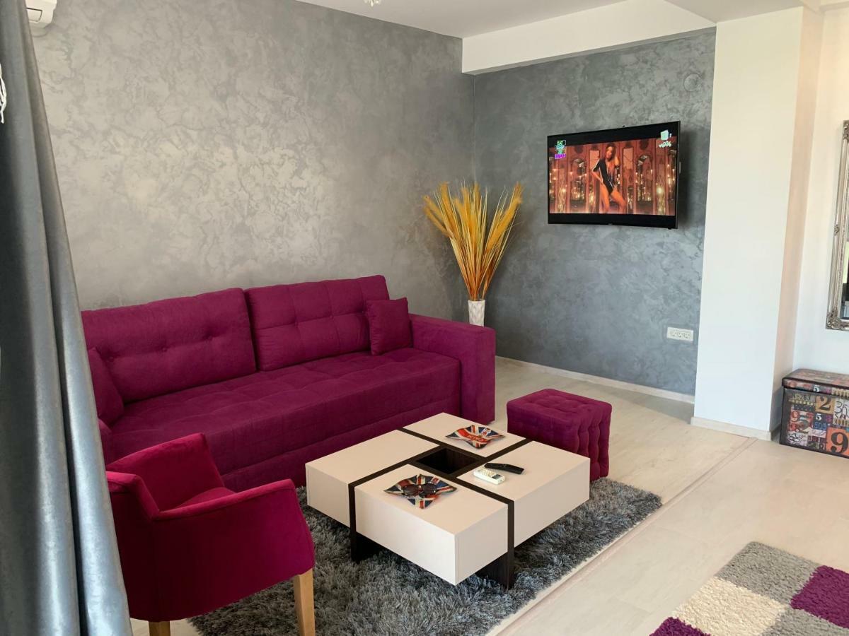 Ferienwohnung London Năvodari Exterior foto